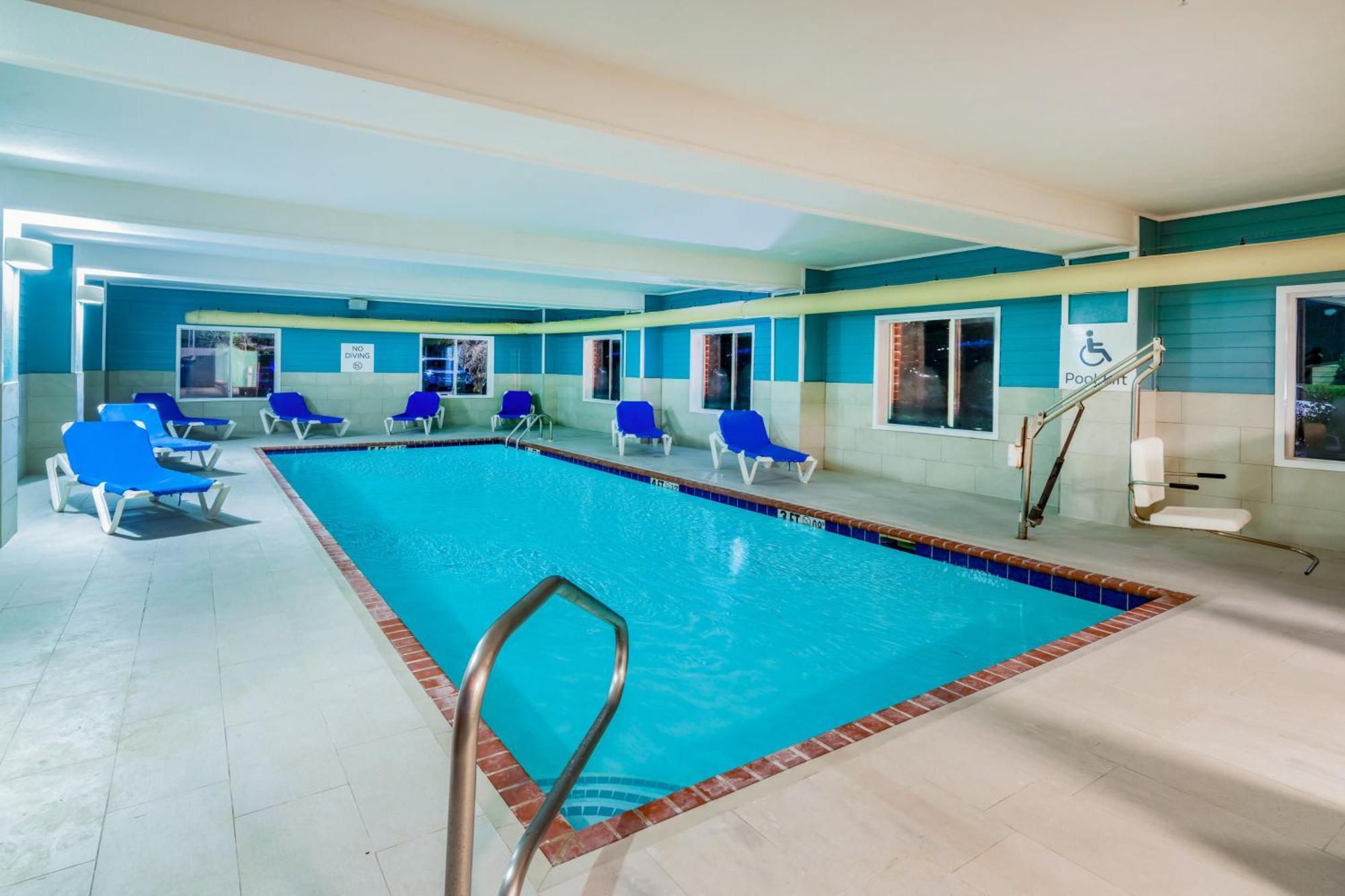 Holiday Inn Express Hotel & Suites-Magee, An Ihg Hotel Экстерьер фото